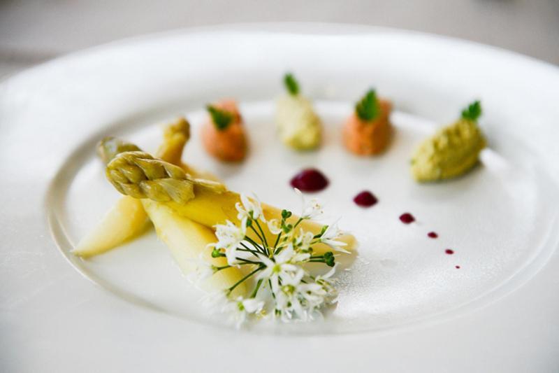 Logis La Lentillere - Restaurant Cote Parc Lalacelle Buitenkant foto